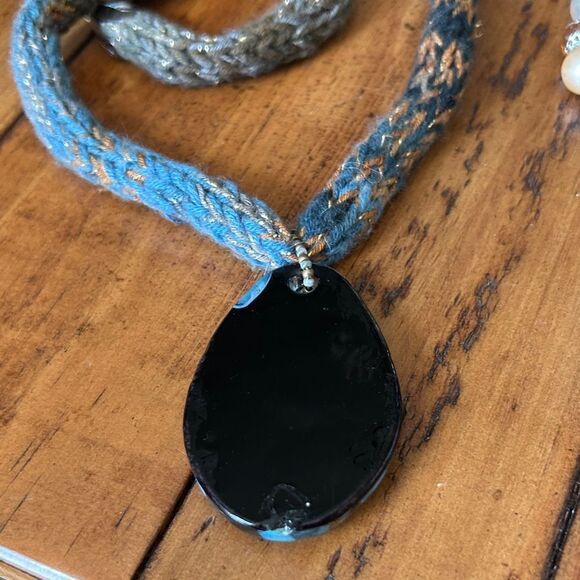 Unique Blue and Black glass Pendant Necklace with sweater chain - Picture 5 of 5